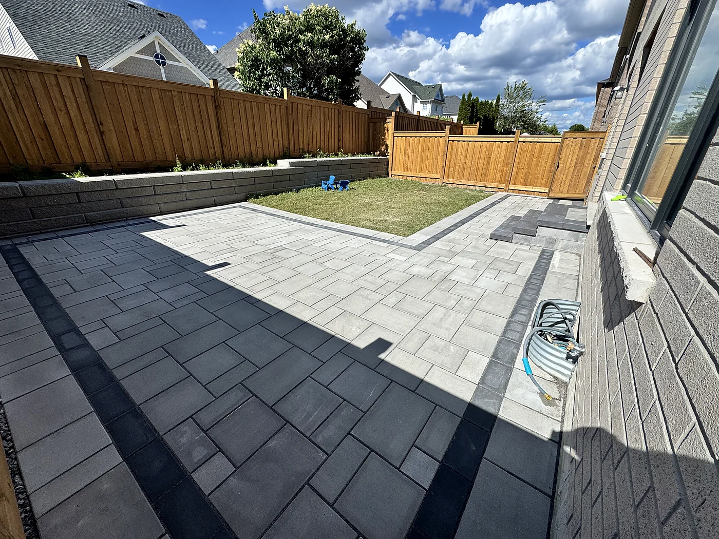 Patio & Retaining Wall project detail 1